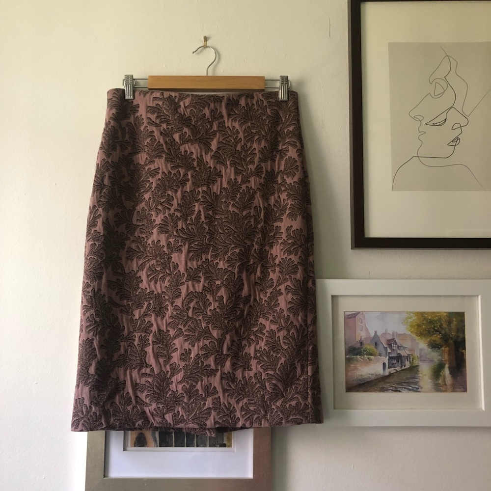 Pretty mauve bronze thread skirt